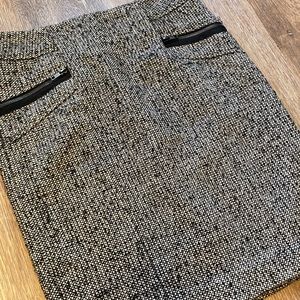 ❤️black & white textured skirt sz medium
